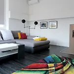 Main Square Oval Apartment