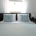 Main Square Oval Apartment